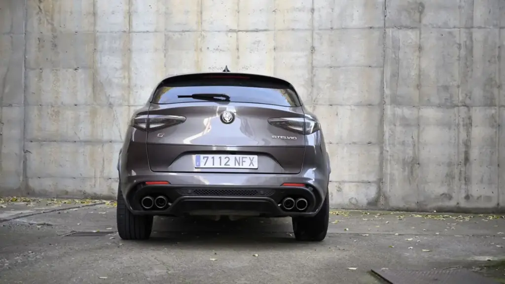Prueba del Alfa Romeo Stelvio Quadrifoglio: La pureza de la conducción en un SUV único 1 Motor16 Prueba del Alfa Romeo Stelvio Quadrifoglio: La pureza de la conducción en un SUV único