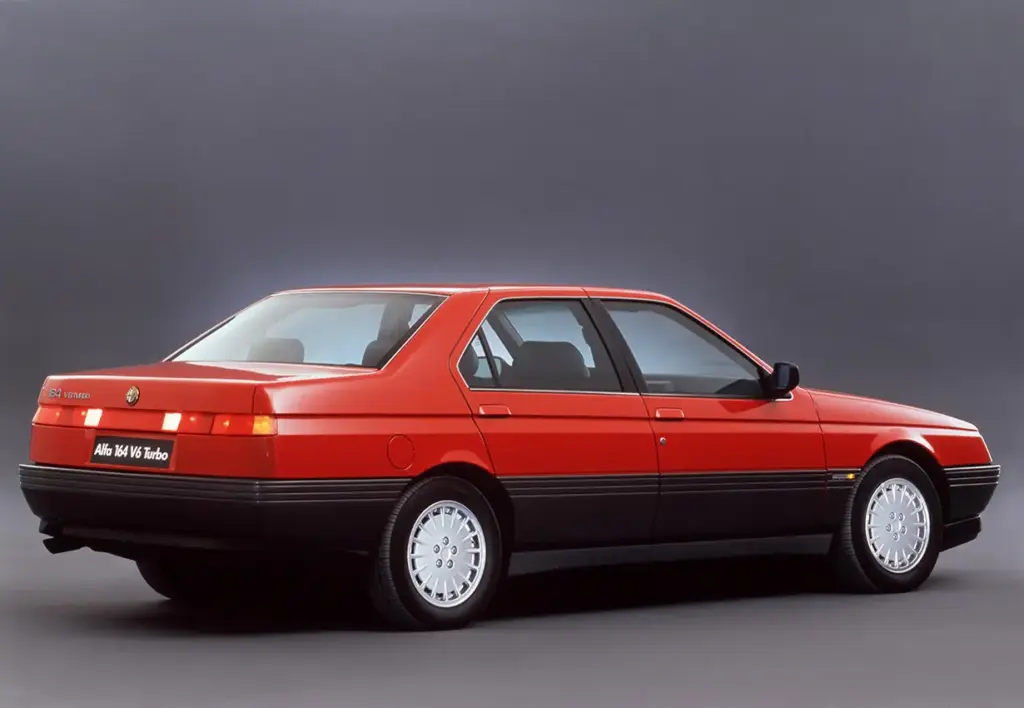 Alfa Romeo 164: la berlina de Pininfarina con V6 Busso que se revaloriza entre los clásicos asequibles 1 Motor16 alfa romeo 164 v6 turbo 4 Motor16