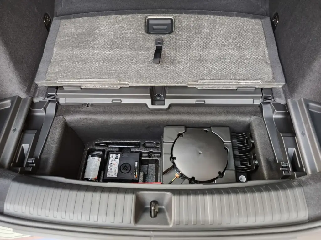 Prueba del Audi Q6 Sportback e-tron S Line 2026: Un paso adelante en la estrategia eléctrica de Audi 7 Motor16 Prueba del Audi Q6 Sportback e-tron: Un paso adelante en la estrategia eléctrica de Audi