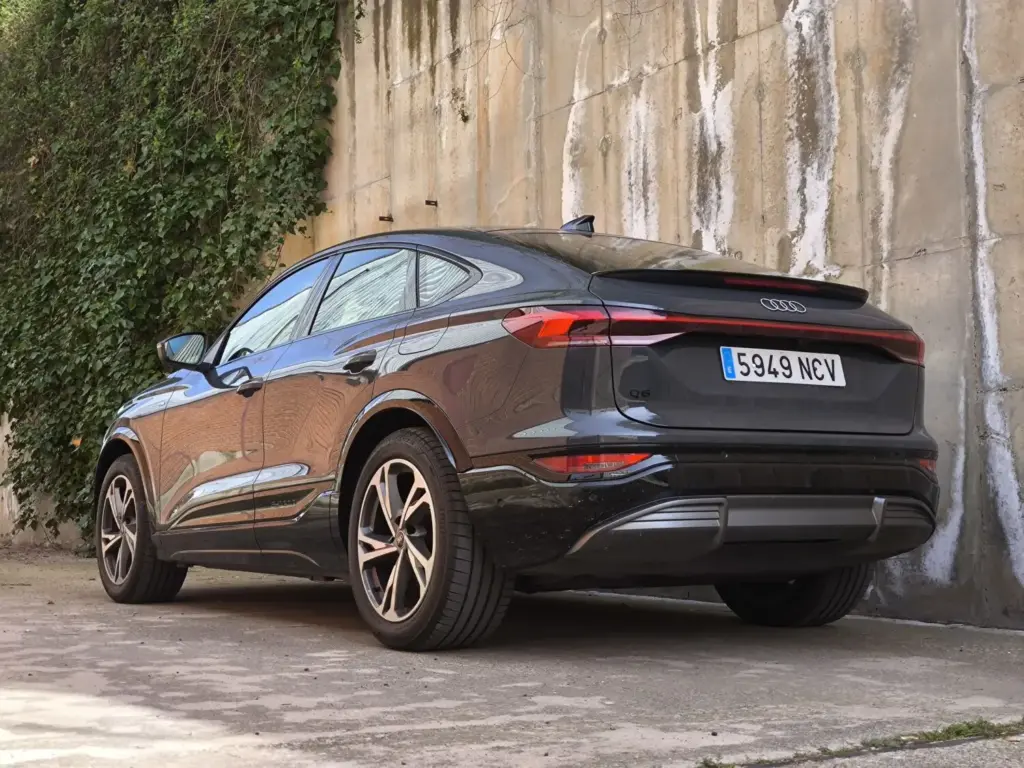 Prueba del Audi Q6 Sportback e-tron S Line 2026: Un paso adelante en la estrategia eléctrica de Audi 11 Motor16 Prueba del Audi Q6 Sportback e-tron: Un paso adelante en la estrategia eléctrica de Audi