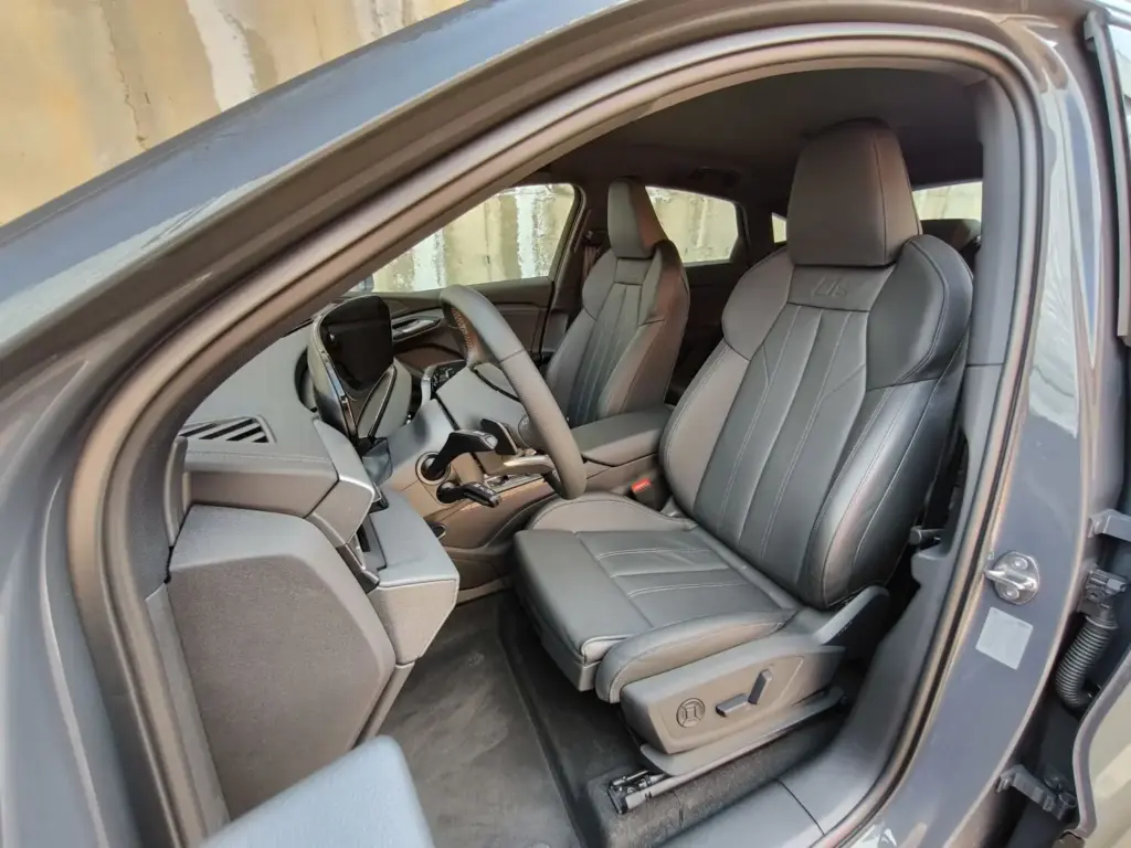 Prueba del Audi Q6 Sportback e-tron S Line 2026: Un paso adelante en la estrategia eléctrica de Audi 4 Motor16 audi q6 sportback e tron performance s line prueba motor 16 pablo j poza 8 Motor16