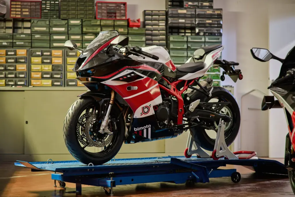 Bimota KB399: la puerta de entrada al exclusivo universo de Rimini 3 Motor16 bimota KB399 2026 9 Motor16