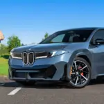 BMW iX3: Throttle House aplaude su autonomía pero critica su interfaz táctil