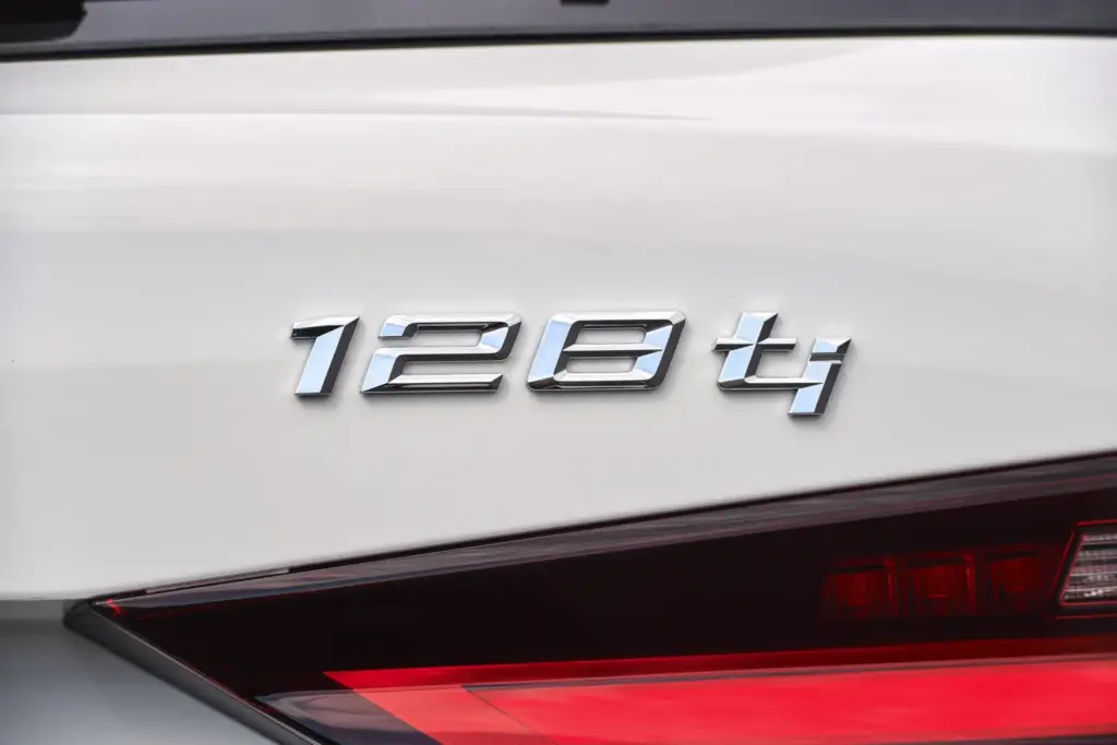 BMW Serie 1: de la tracción trasera a la era digital en cuatro actos 7 Motor16 BMW Serie 1: de la tracción trasera a la era digital en cuatro generaciones