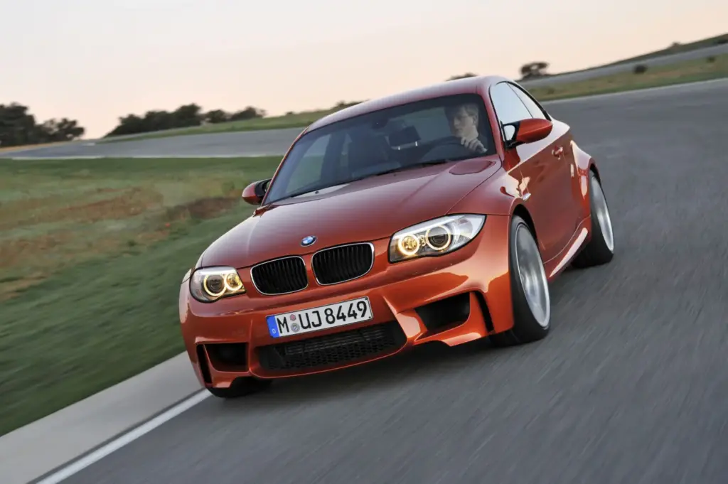 BMW Serie 1: de la tracción trasera a la era digital en cuatro actos 26 Motor16 bmw serie 1 historia 9 Motor16