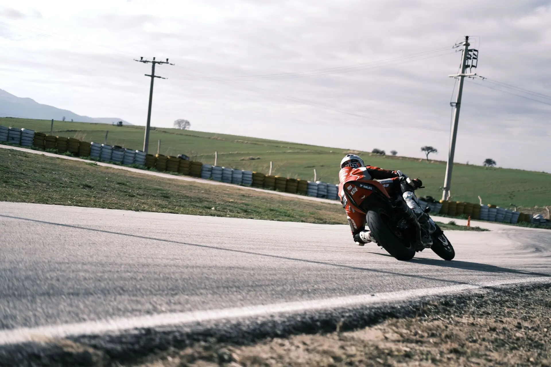 Buell Leviathan: sus 401 CV solo alcanzan 287,3 km/h en su debut en Bonneville 2026 1 Motor16 Buell Leviathan Bonneville