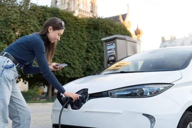 Ahorro en un coche eléctrico: viajar 1.000 km por 8,84 euros, un 91% menos que con gasolina