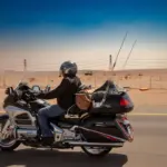 AEMET avisa de calor extremo: así debes conducir tu moto con calor este verano