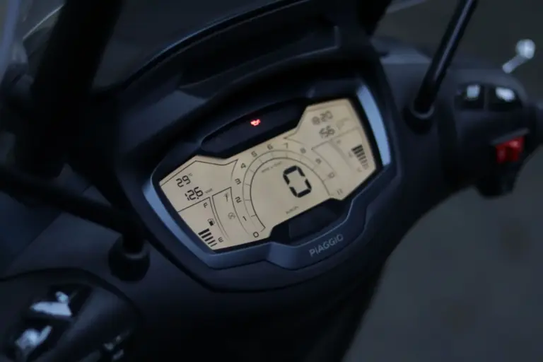 Control de tracción scooter urbana: la letbe Icon 125 llega a España por menos de la mitad que una Vespa