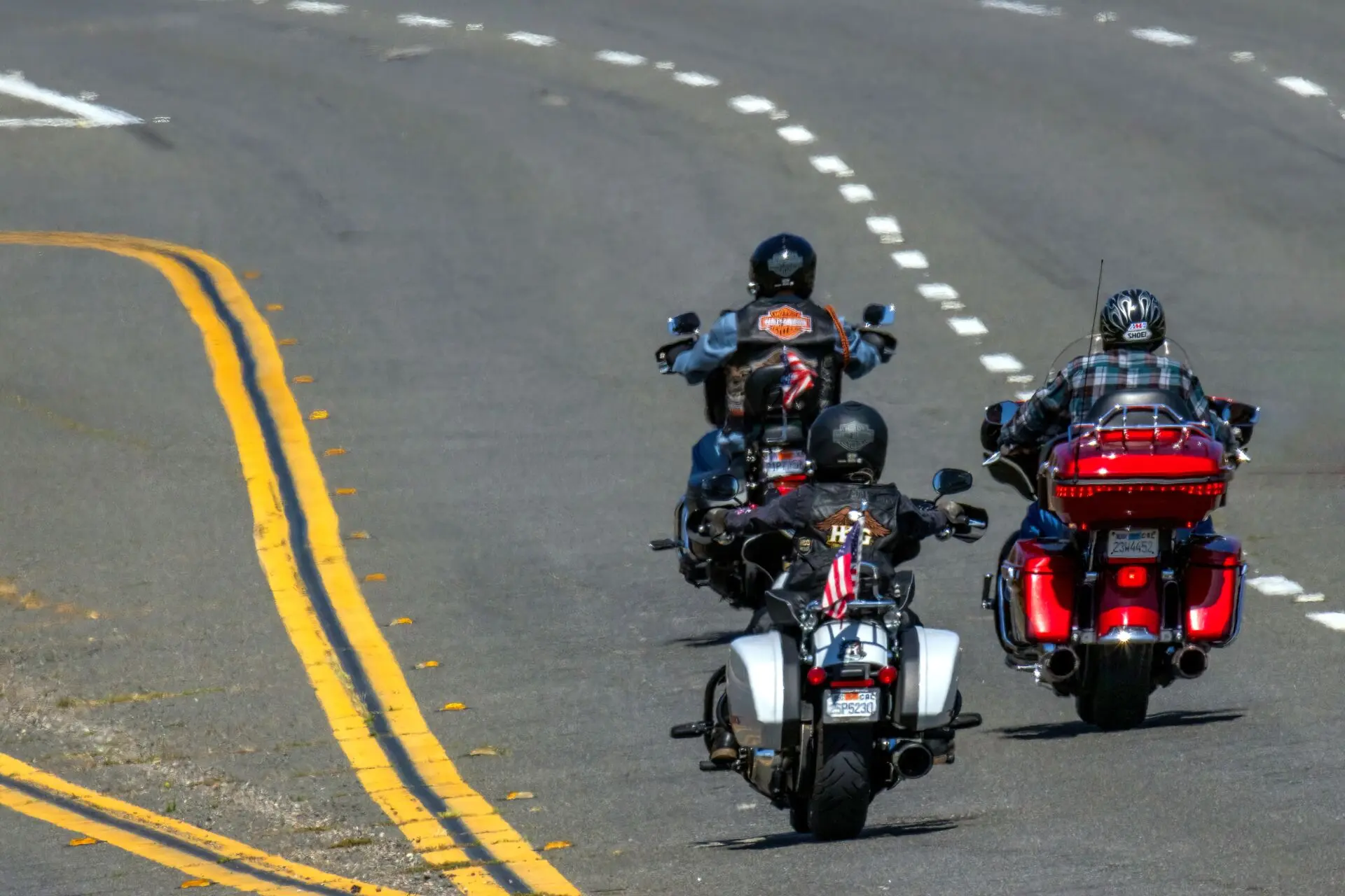 Motos en el arcén: el Real Decreto 518/2026 las autoriza desde octubre solo en estos casos 1 Motor16 arcén moto legal