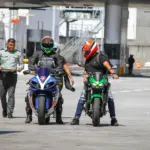 Cómo elegir seguro de moto sin pagar de más: terceros, ampliado o todo riesgo y trucos para ahorrar