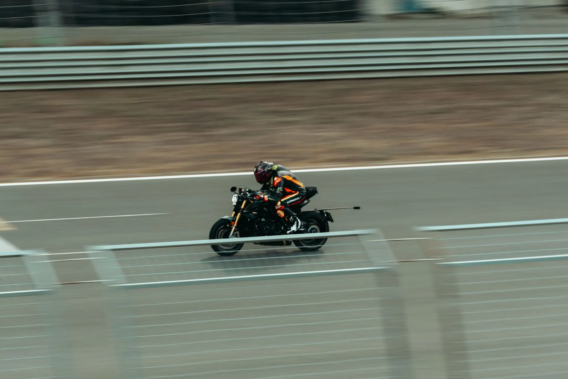 Guerrilla 450 Apex