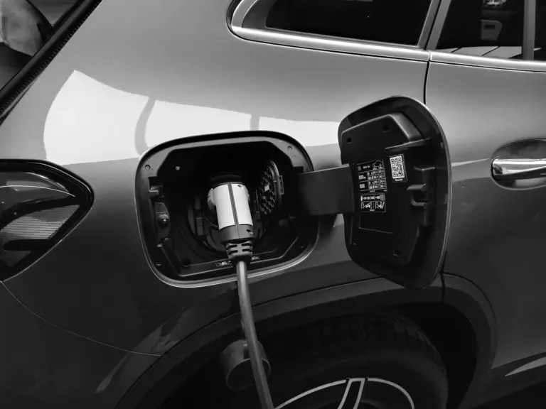 Hyundai Tucson 2027: el SUV híbrido crece hasta 4,70 metros y desafía al RAV4