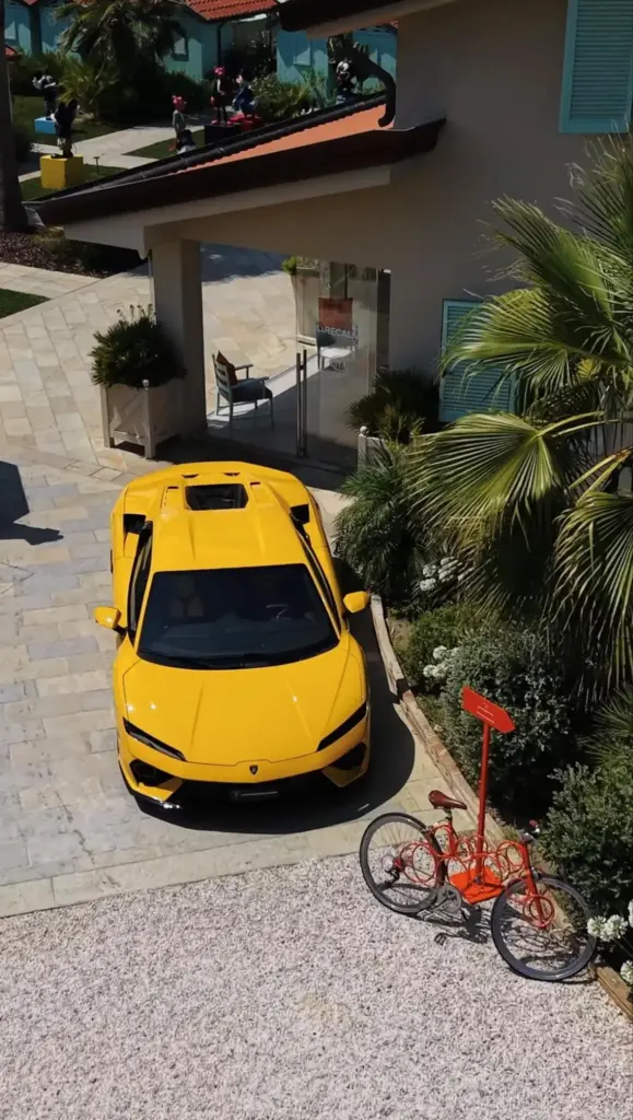 Lamborghini aterriza en Marbella con Driven by Color, su gira estival por el Mediterráneo 17 Motor16 lamborghini driven by color 1 Motor16