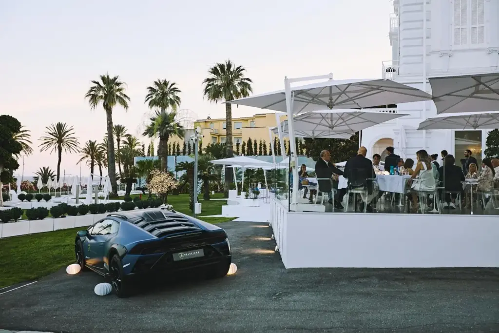 Lamborghini aterriza en Marbella con Driven by Color, su gira estival por el Mediterráneo 3 Motor16 Lamborghini