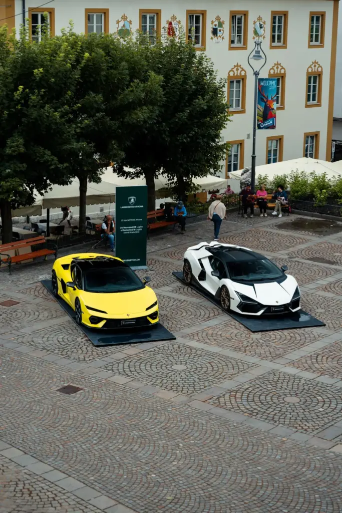 Lamborghini aterriza en Marbella con Driven by Color, su gira estival por el Mediterráneo 7 Motor16 lamborghini driven by color 8 Motor16