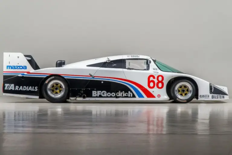 Subastan en Francia el Lola T616, el prototipo con motor rotativo Le Mans que ganó en 1984 con neumáticos de calle
