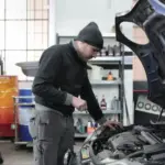 El mantenimiento coche antes de viajar: la revisión que evita una avería cara en la operación salida
