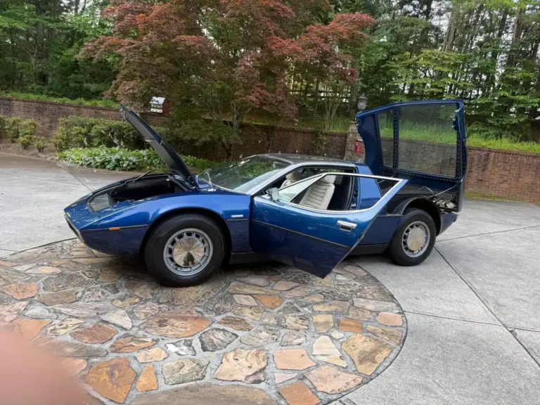 Maserati Birdcage: subasta récord en Pebble Beach con 4,24 millones