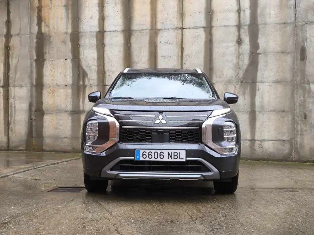 Prueba del Mitsubishi Outlander: SUV PHEV a precio de derribo
