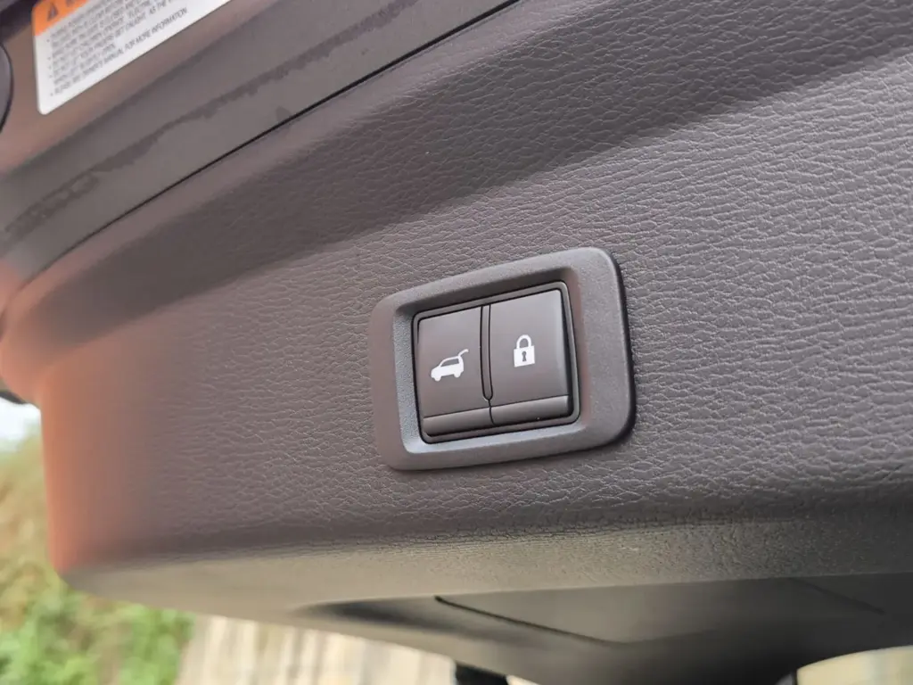 Prueba del Mitsubishi Outlander: SUV PHEV a precio de derribo