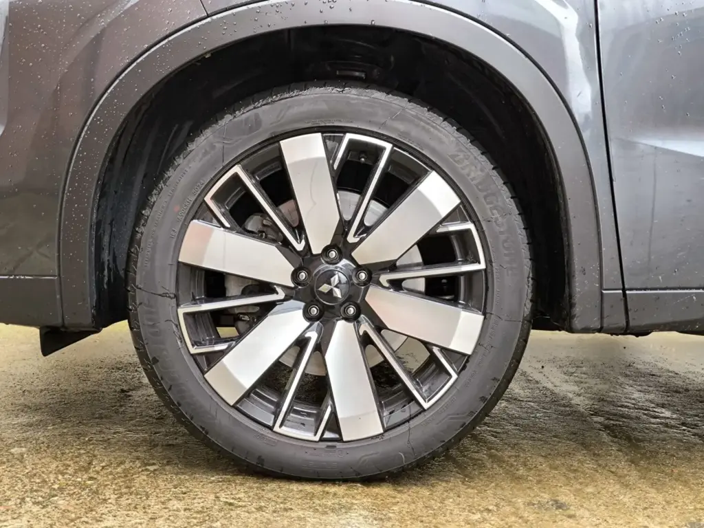 Prueba del Mitsubishi Outlander: SUV PHEV a precio de derribo