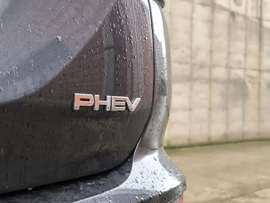 Prueba del Mitsubishi Outlander: SUV PHEV a precio de derribo