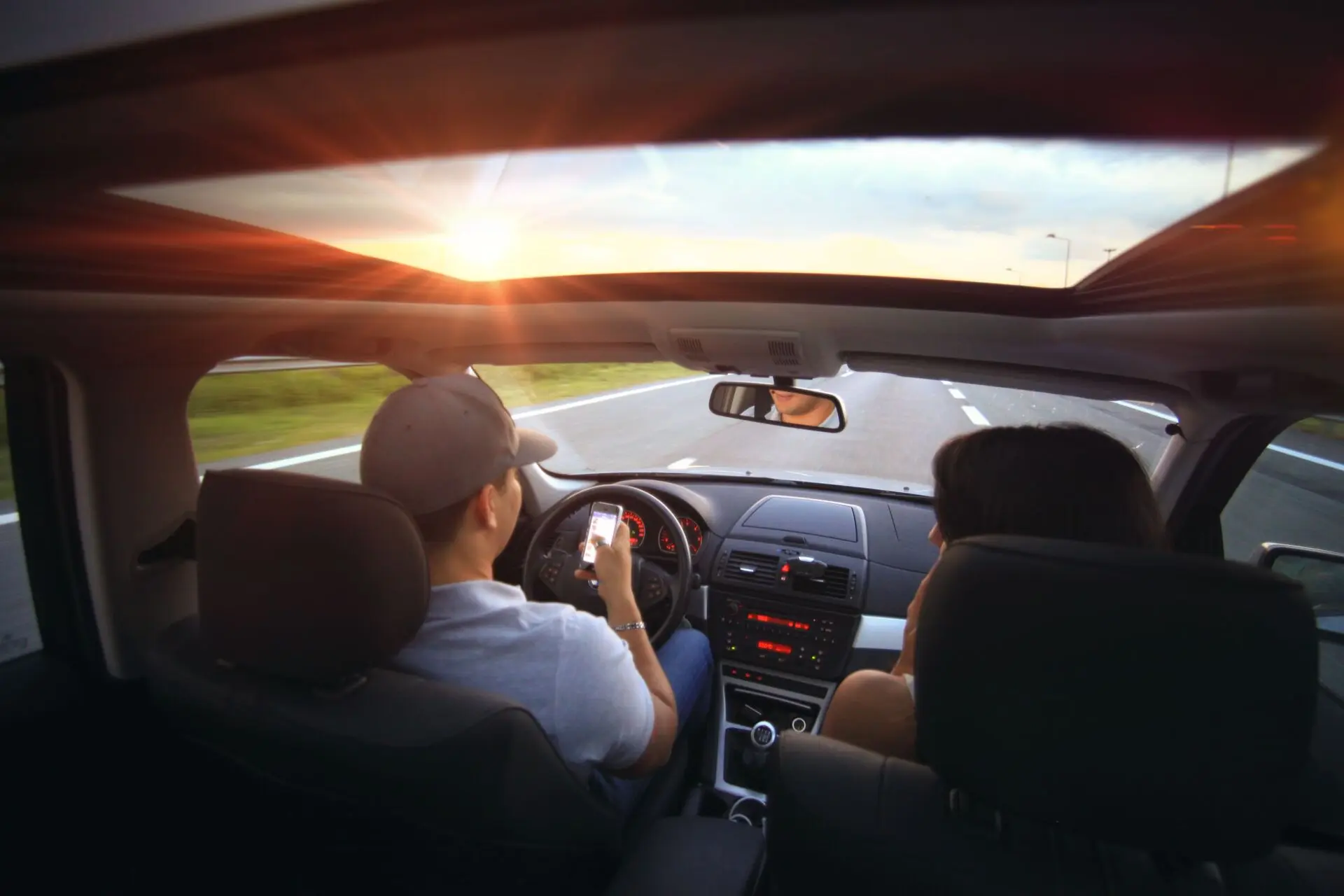 multa usar móvil al volante