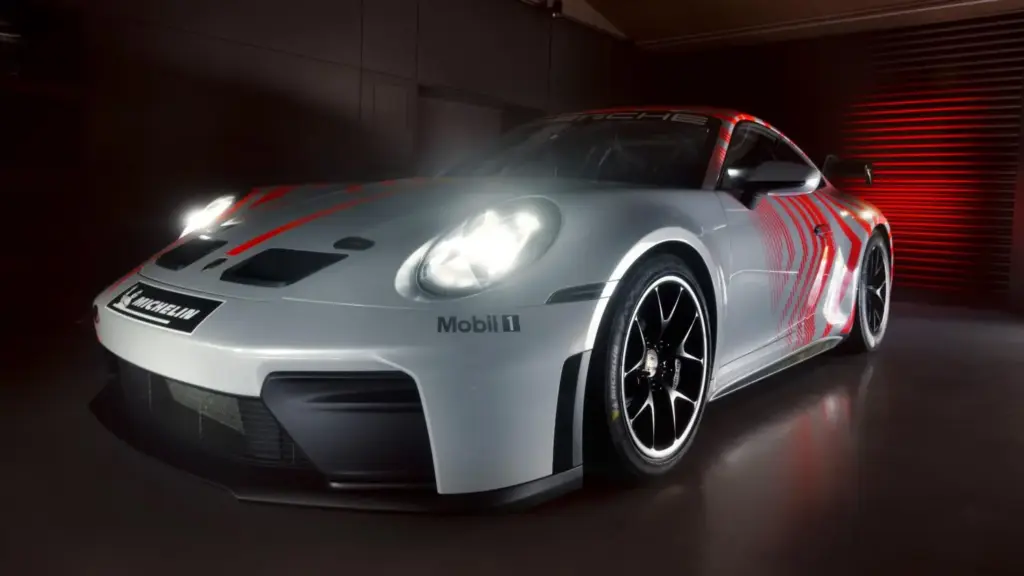 Porsche 911 Challenge: Un 992.2 de carreras derivado del GT3 de serie 14 Motor16 Porsche 911 Challenge: Un 992.2 derivado del GT3 de serie