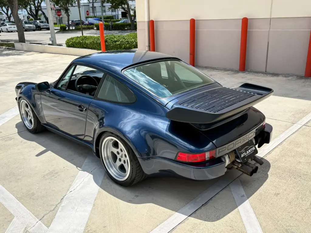 Este Porsche 911 Turbo 930 tiene 580 CV, dos turbos y algo más 43 Motor16 porsche 911 turbo 930 biturbo 15 Motor16