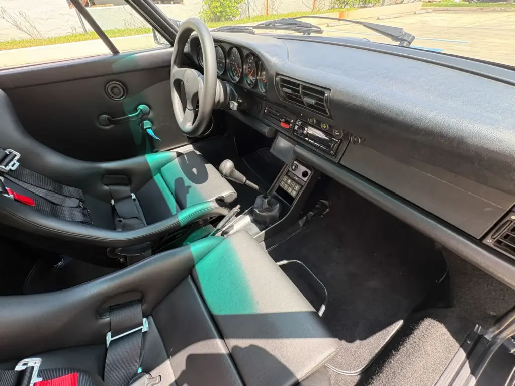 Este Porsche 911 Turbo 930 tiene 580 CV, dos turbos y algo más 30 Motor16 porsche 911 turbo 930 biturbo 31 Motor16