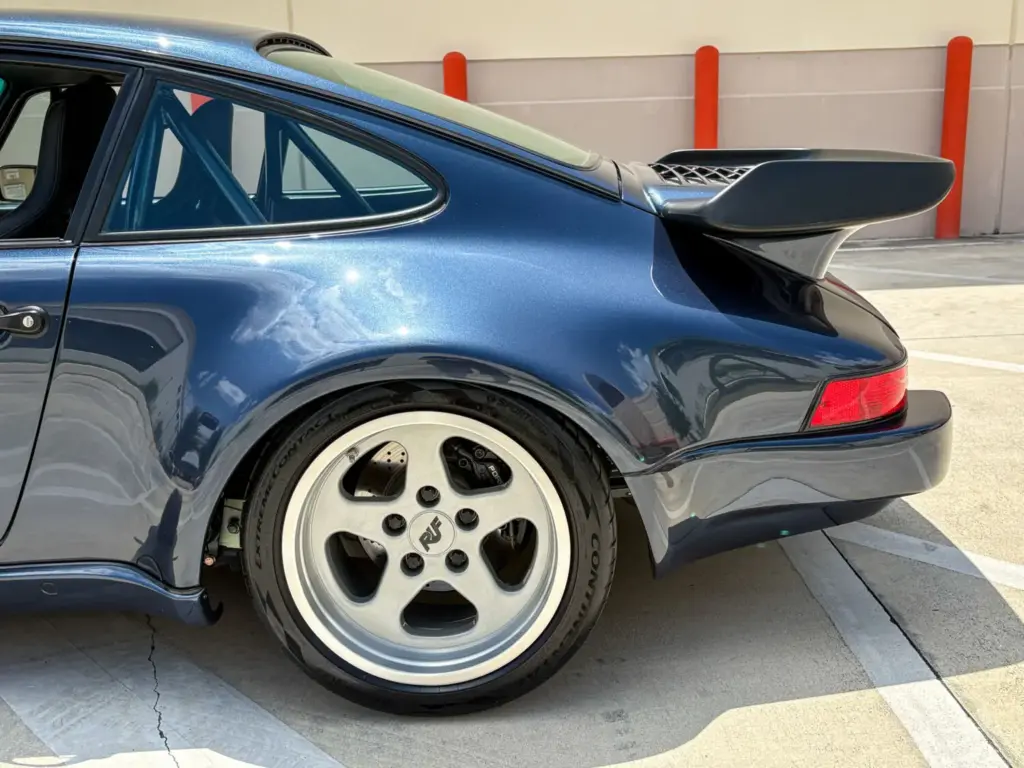 Este Porsche 911 Turbo 930 tiene 580 CV, dos turbos y algo más 24 Motor16 porsche 911 turbo 930 biturbo 37 Motor16