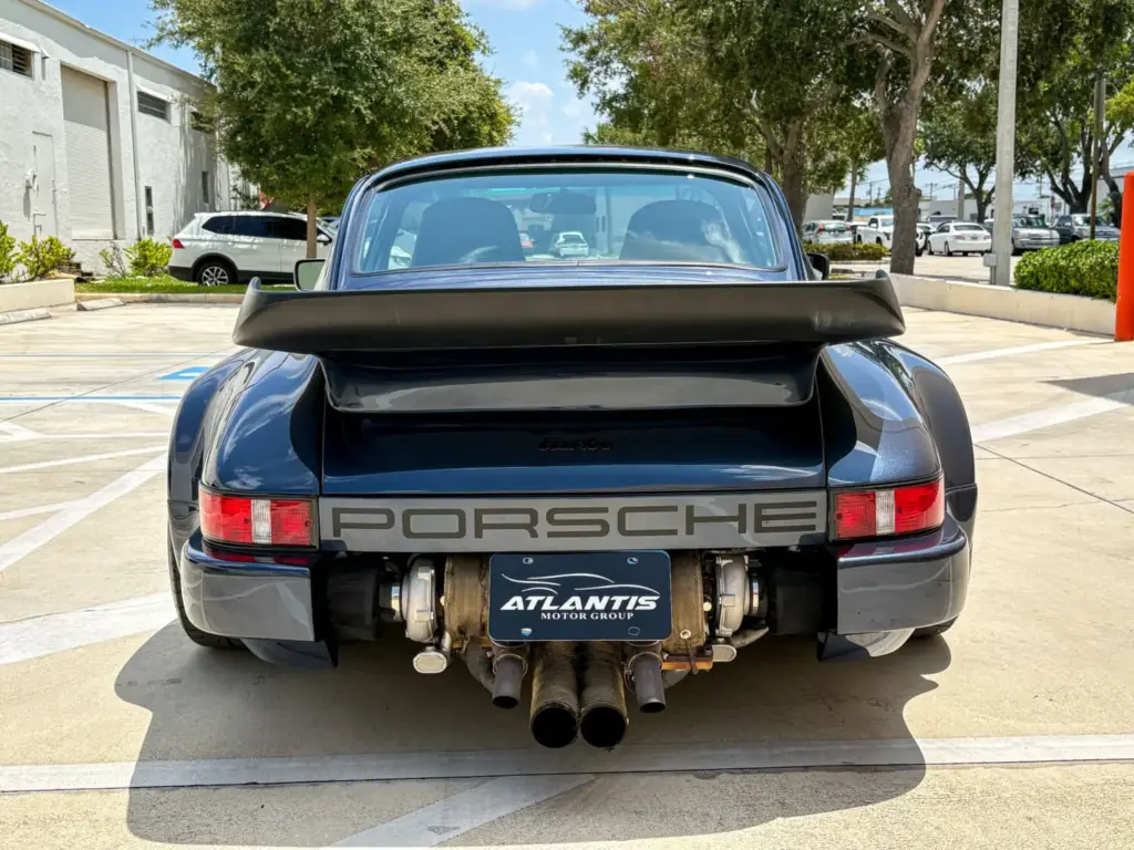 Este Porsche 911 Turbo 930 tiene 580 CV, dos turbos y algo más 19 Motor16 Este Porsche 930 tiene 580 CV, dos turbos y algo más