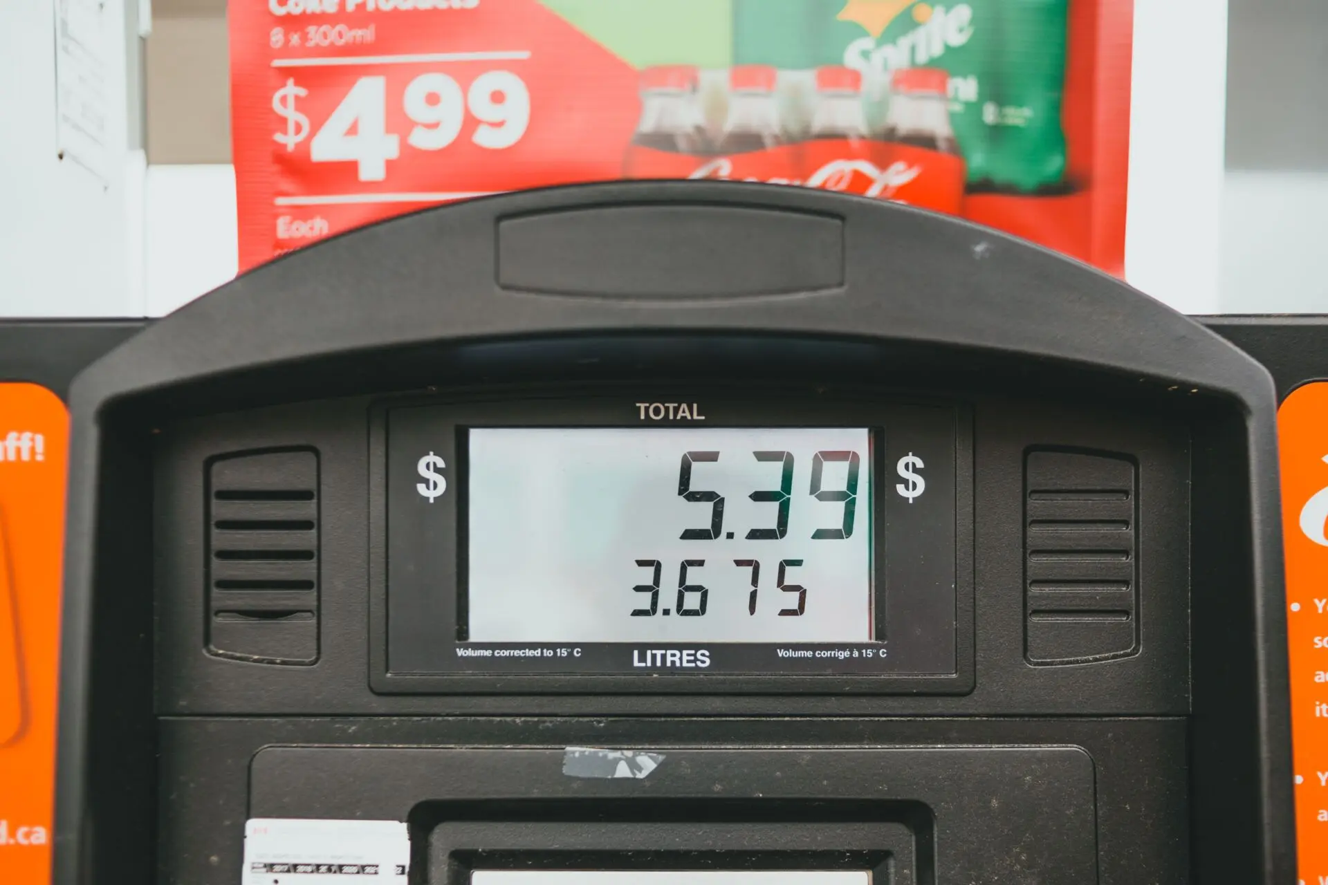 Precio de la gasolina y el diésel en máximos del verano: cuánto cuesta llenar el depósito en la operación retorno 1 Motor16 precios carburantes agosto 2026