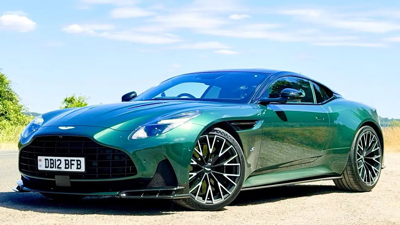 Aston Martin DB12 S