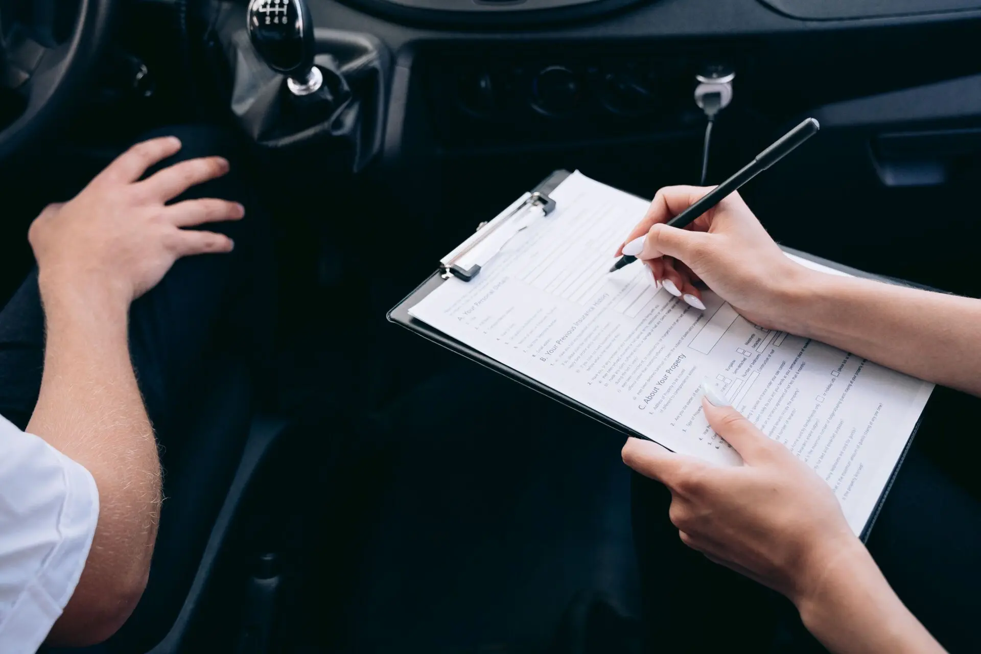 Qué hacer tras un accidente de coche