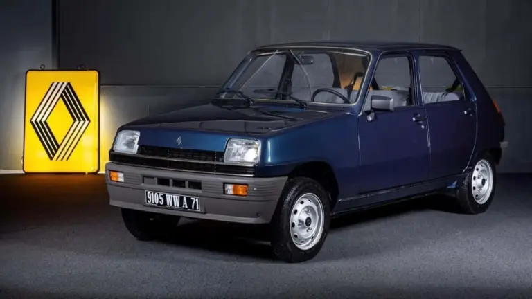 Renault 5 1982, precio récord: el youngtimer con solo 12 kilómetros que su dueño nunca se atrevió a conducir