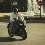 El seguro de moto a terceros se dispara en verano: cuánto ahorras frente al todo riesgo