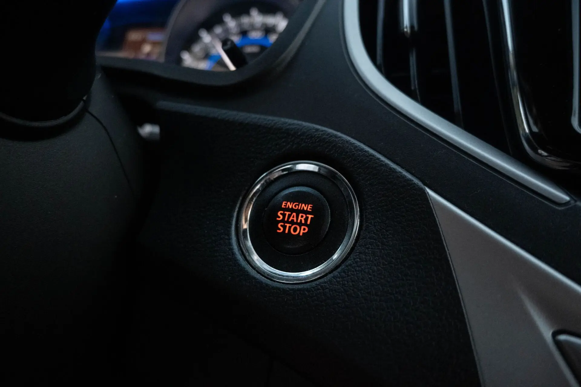 Ram elimina el sistema start stop en sus pickups 2027: por qué muchos conductores lo celebran 1 Motor16 start stop coche