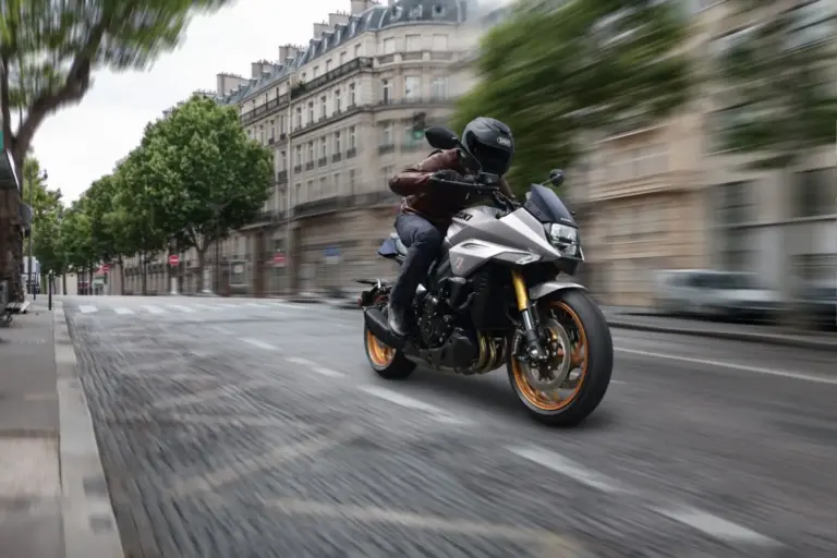 La garantía Suzuki para motos de más de 125 cm³ es de 8 años… ¿Y la de coches?