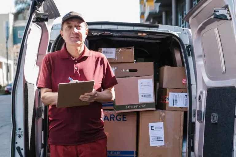 Telematics flotas reparto: qué métricas vigilar en 2026 para recortar el combustible hasta un 15%