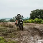 Ténéré 700 vs Kove 800X Pro: la comparativa que necesitas antes de comprar trail media