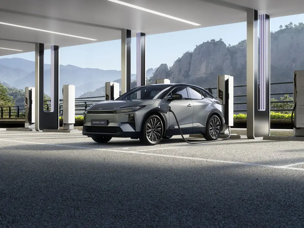Las ventas de coches en agosto firman su mejor dato desde 2019: los 10 modelos y las 10 marcas más vendidas, con sorpresa china incluida 1 Motor16 Toyota C-HR+ Electric
