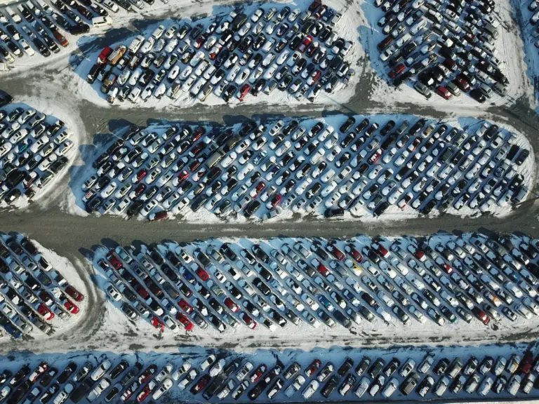 El precio del coche usado cae a 17.080 euros: seis meses de bajadas que redefinen el valor residual flotas