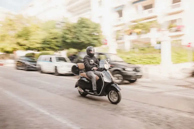 Vespa GTS 310 ya tiene gama renovada: HPE 310, ABS y control de tracción