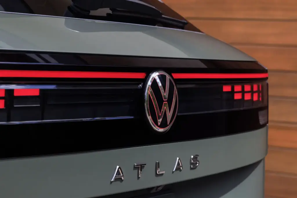 Volkswagen Atlas Cross Sport 2027: Nuevo diseño y motor más potente para este SUV de gran formato 6 Motor16 volkswagen atlas cross sport 2027 19 Motor16