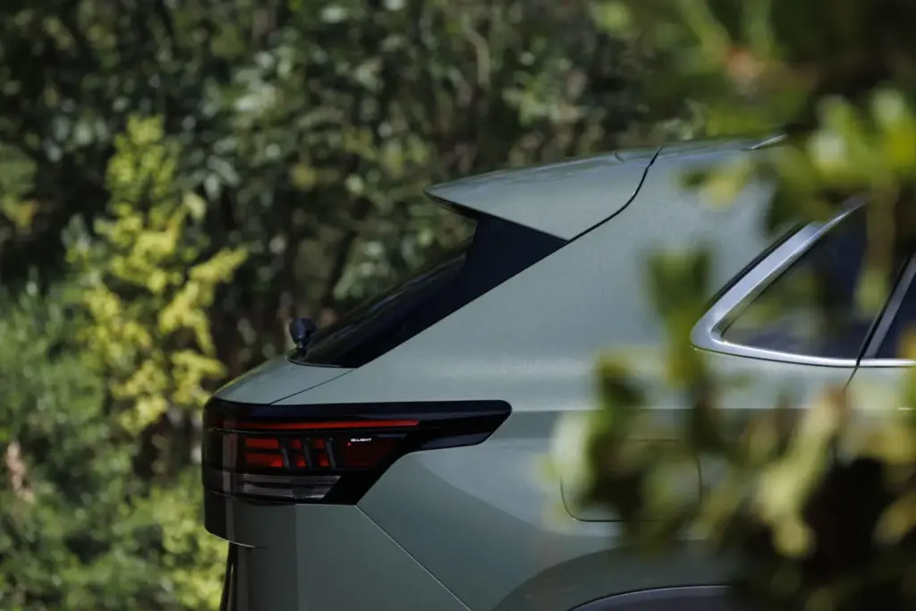 Volkswagen Atlas Cross Sport 2027: Nuevo diseño y motor más potente para este SUV de gran formato 4 Motor16 volkswagen atlas cross sport 2027 21 Motor16