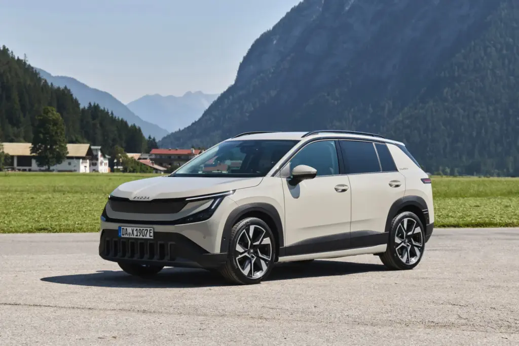 050 Skoda Epiq 30c4f905 Motor16