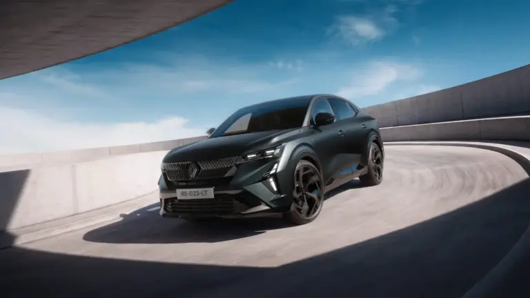 Renault Rafale Hypnotic: el PHEV de 300 CV con 105 km eléctricos que llega limitado a 200 unidades en España