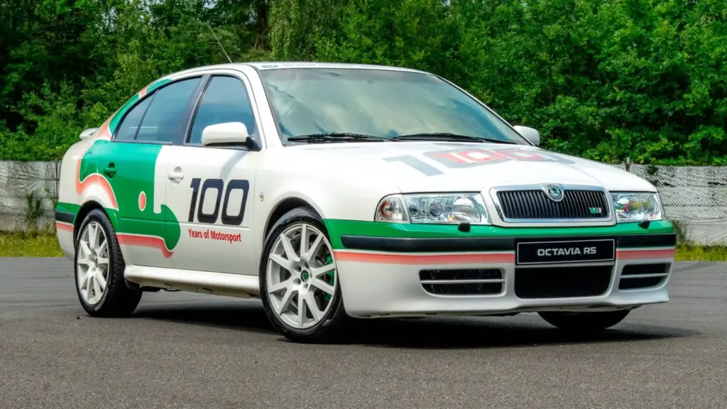 Los 8 millones de Škoda Octavia en sus 30 años de vida y las versiones más peculiares: GLC, gas natural, híbrido y un récord de 365 km/h 11 Motor16 1 generace Skoda Octavia RS WRC 100 c76a4624 Motor16